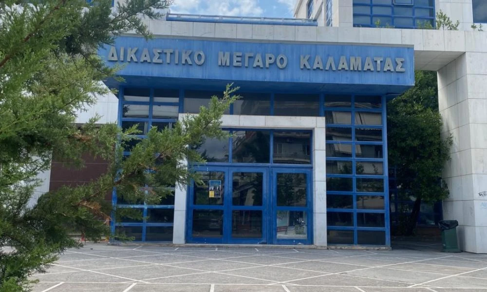 Ελεύθεροι οι γονείς της 29χρονης που ζούσε σε κλουβί στην Καλαμάτα